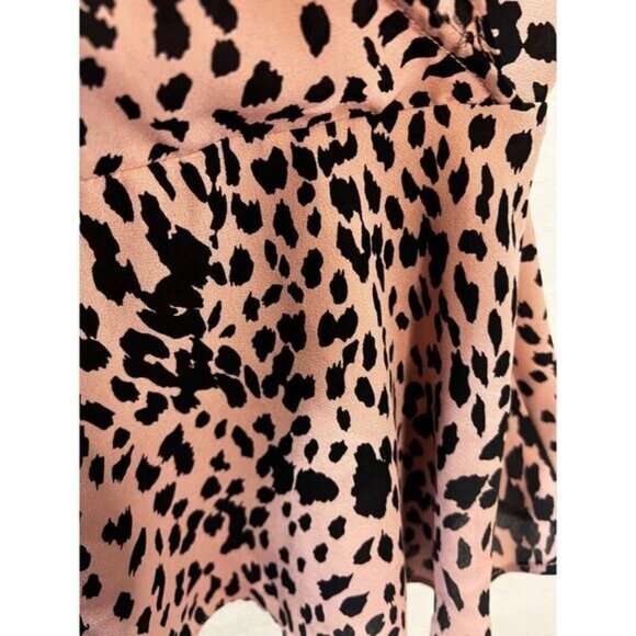 NEW Q&A Pink Leopard Ruffle Wrap Blouse Large - Picture 4 of 6